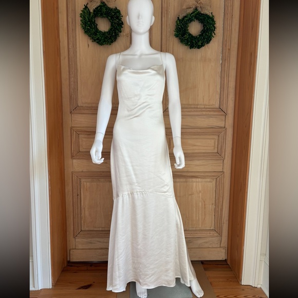 ELLIATT ASILE DRESS - Picture 5 of 7